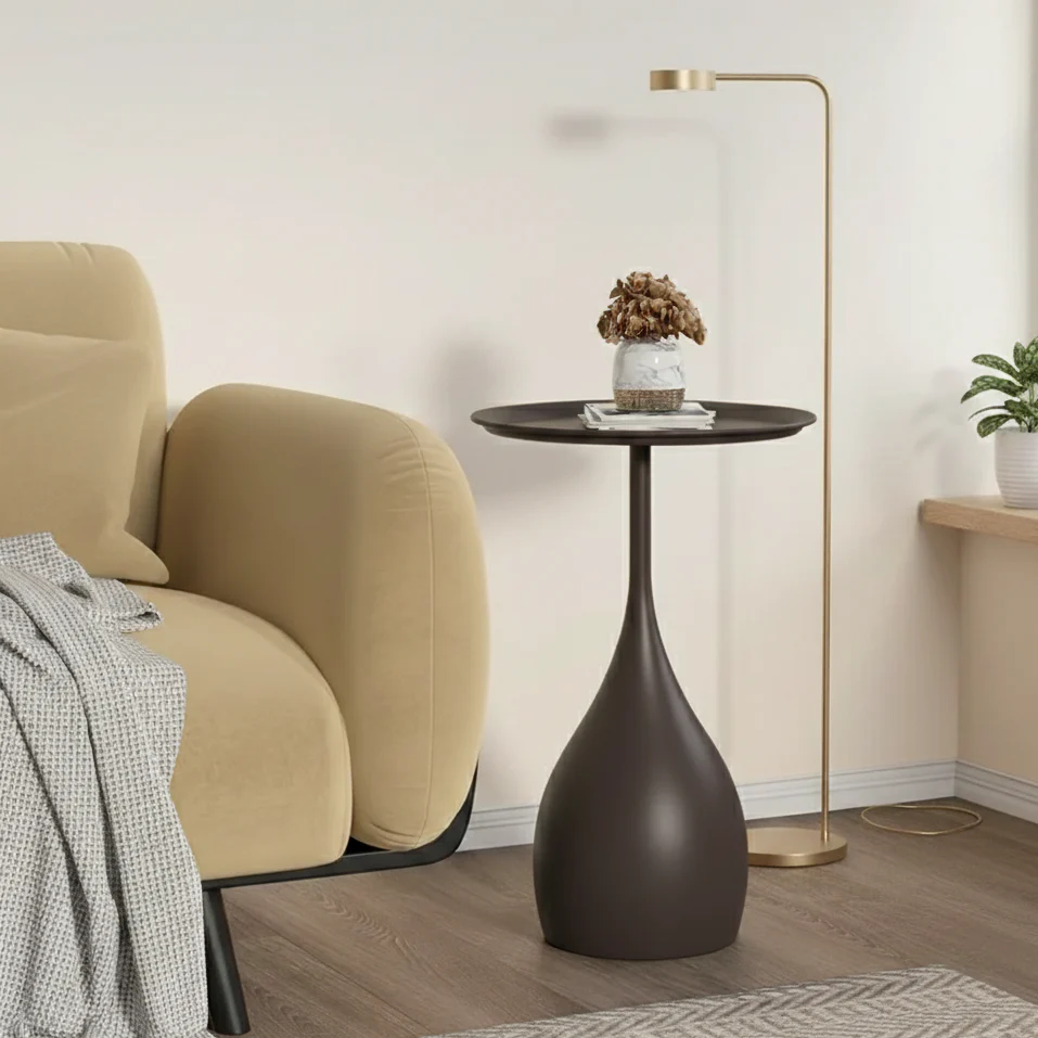 Ariessa Lumo | Mobiele ronde bijzettafel in licht-luxe design voor bank & bed - Afbeelding 2