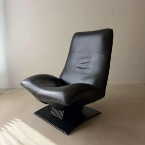 Artifort Wave F773 fauteuil zwart leer Peter van der Ham 1985